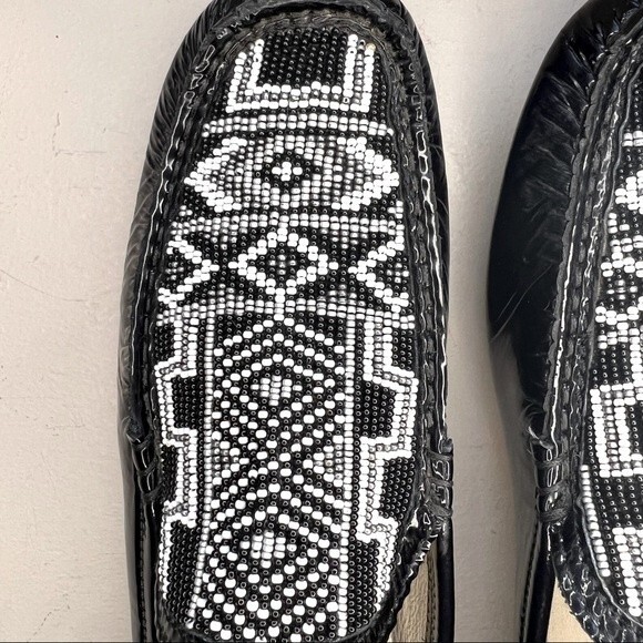 Donald J. Pliner Black & White Beaded Flat Slip On Mule Shoes Women’s Size 9 - Picture 1 of 13